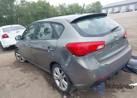 2011 Kia Forte Sx z USA, uszkodzony, nr VIN KNAFW5A35B5384682